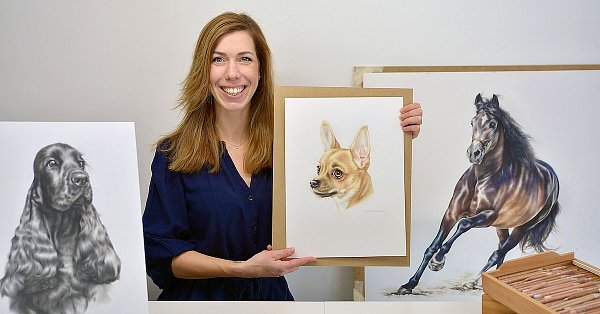 Kreslení pastelkami – portrét psa