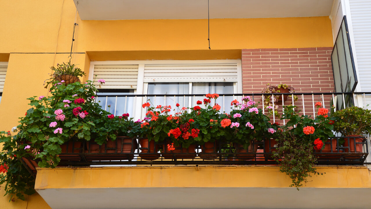 jak-zutulnit-panelakovy-balkon-9